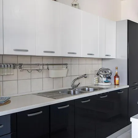 Holiday home Casa Luna 100 Mt Dalla